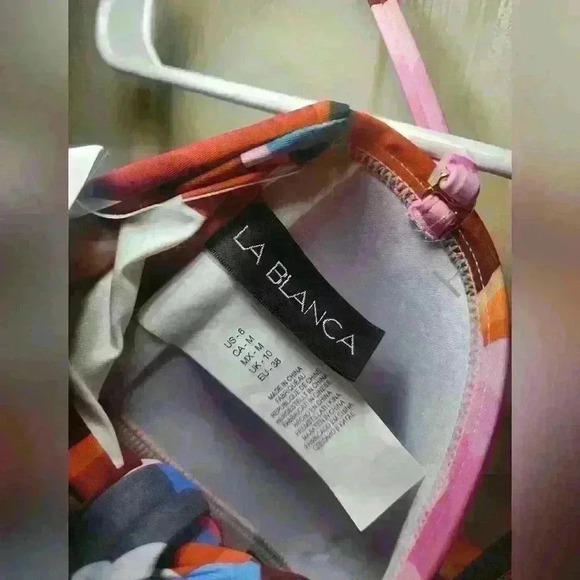 La Blanca Twist Front Bandeau Bikini Top Removable Strap Size 6 - Picture 5 of 5